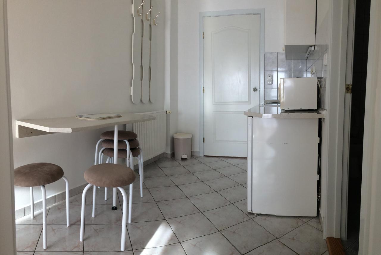 Szaloky Apartmanhaz Gyenesdias