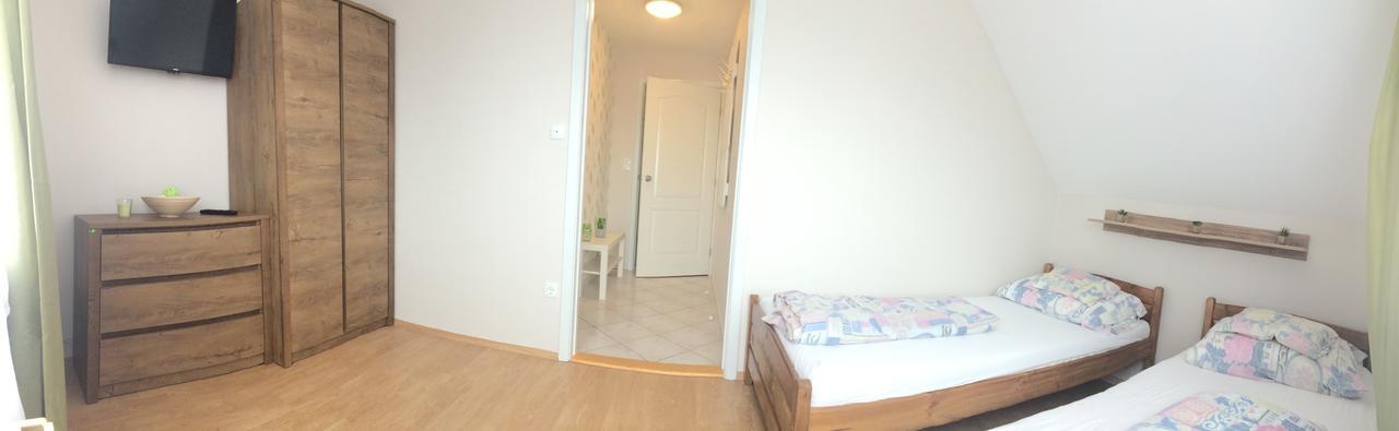 Szaloky Apartmanhaz * Gyenesdias