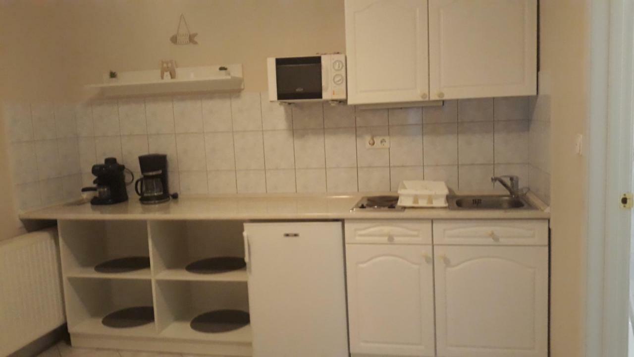 Apartment Szaloky Apartmanhaz Gyenesdias