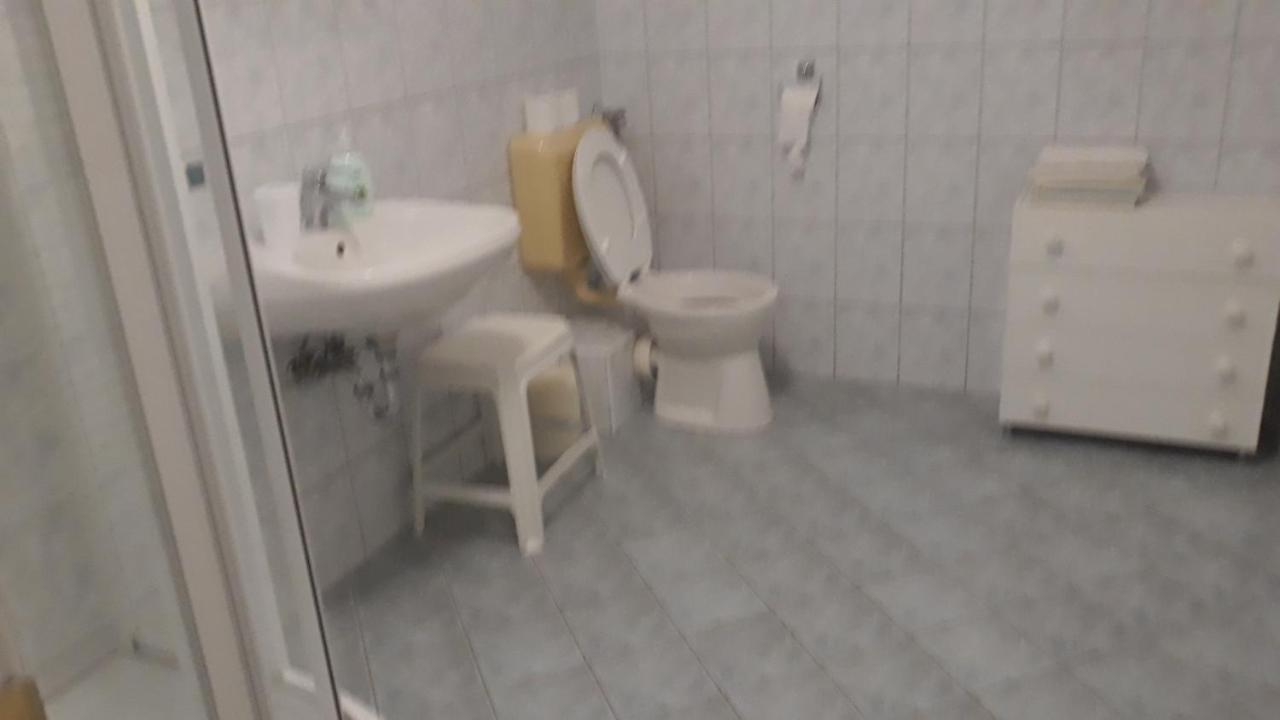 Szaloky Apartmanhaz Apartment Gyenesdias